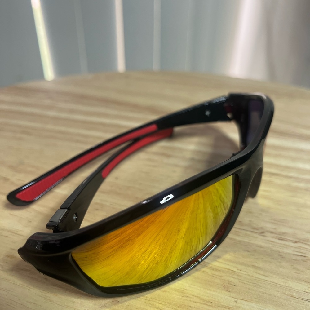 Polarized Sport Sunglasses with Yellow Mirror Lenses Comfort Design - Picture 2 of 10
